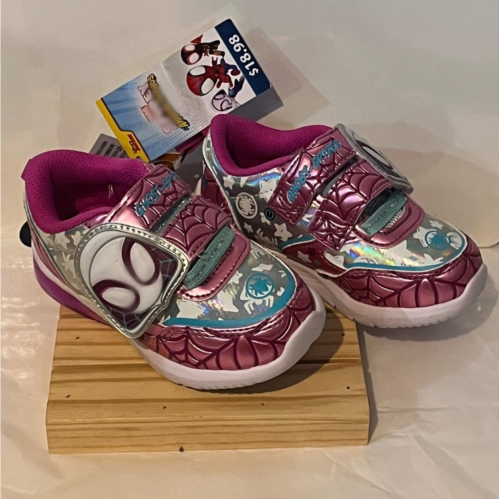 Spider-Man Kids Light-Up Sneakers - Pink and Blue